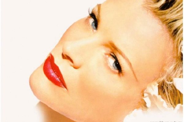 Kim Basinger