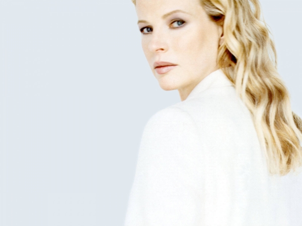 Kim Basinger