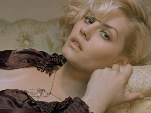 Elisha Cuthbert