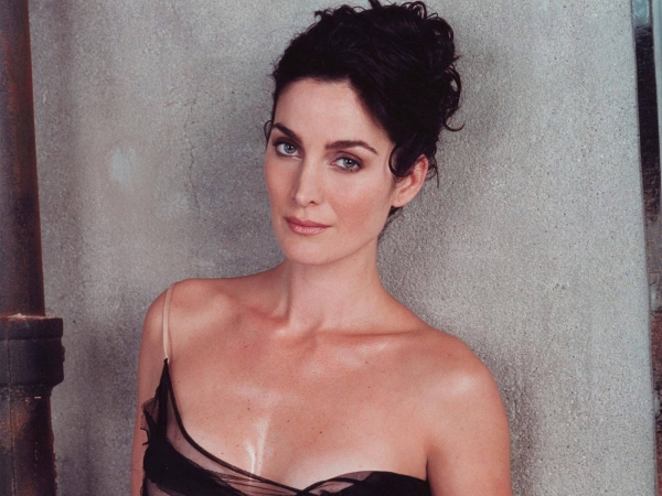 CarrieAnne Moss