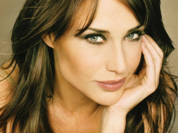 Claire Forlani