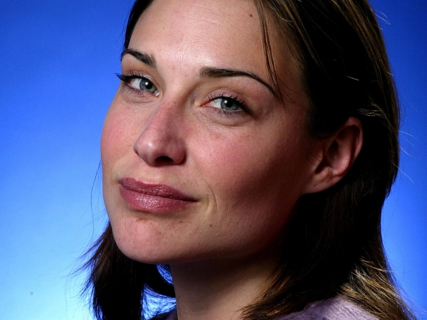 Claire Forlani