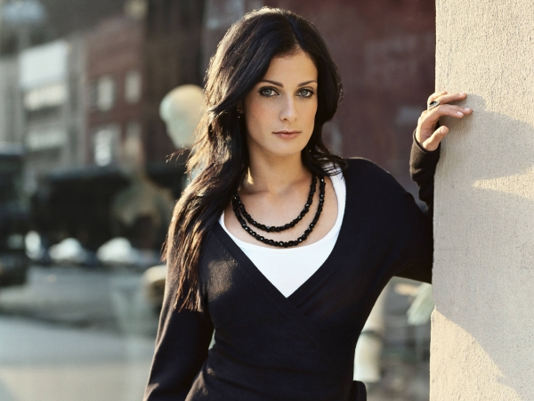 Dayanara Torres