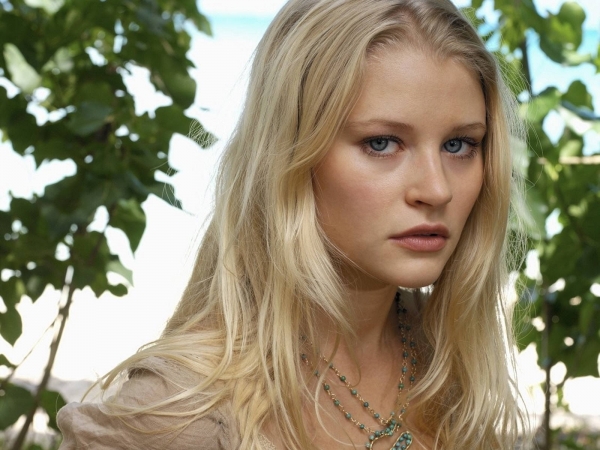 Emilie de Ravin