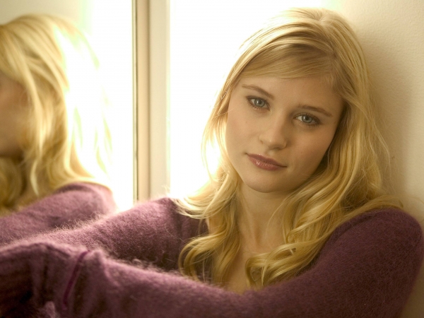 Emilie de Ravin