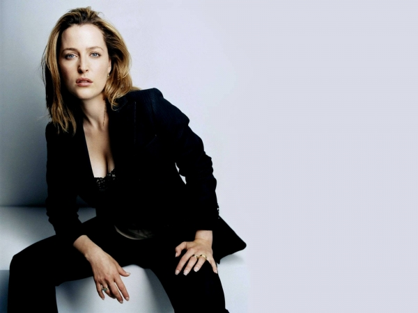 Gillian Anderson