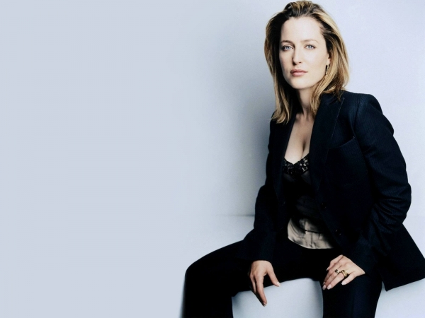 Gillian Anderson