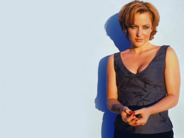 Gillian Anderson