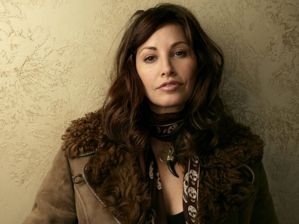 Gina Gershon