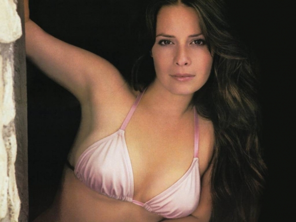 Holly Marie Combs