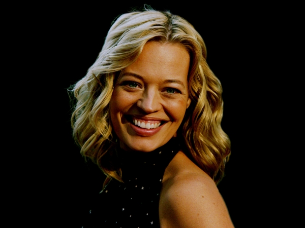 Jeri Ryan