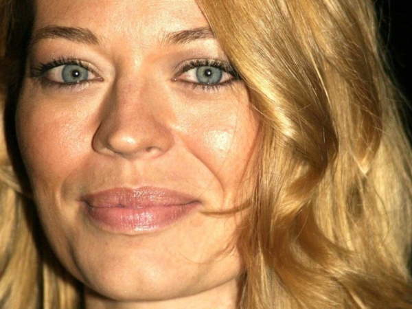 Jeri Ryan