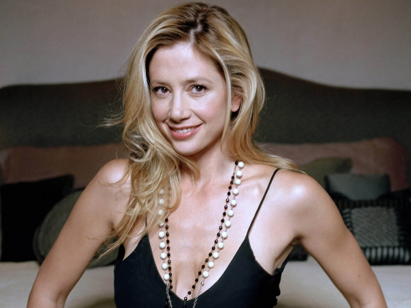 Mira Sorvino