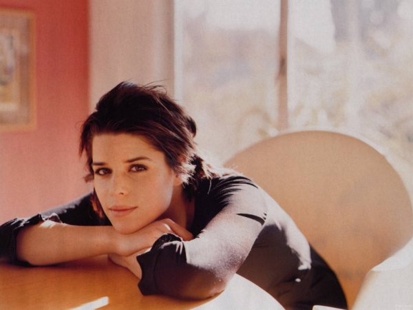 Neve Campbell