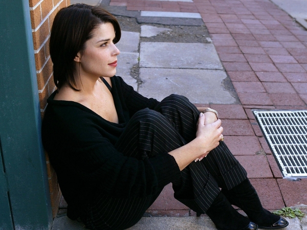 Neve Campbell