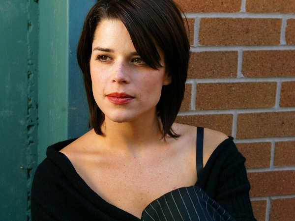 Neve Campbell