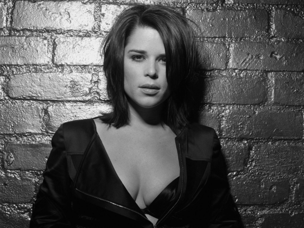 Neve Campbell