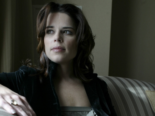 Neve Campbell