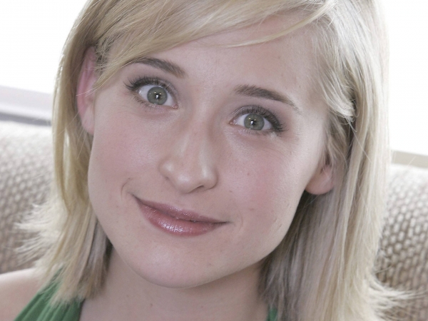 Allison Mack