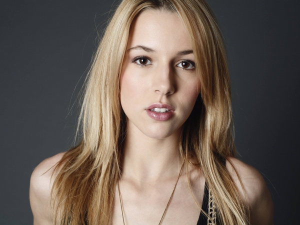 Alona Tal