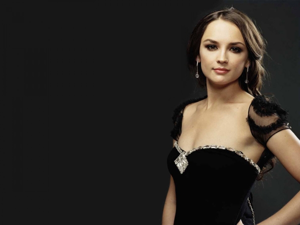 Rachael Leigh Cook