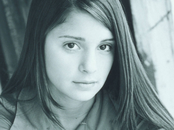 Shiri Appleby