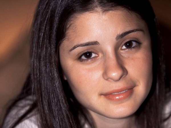 Shiri Appleby