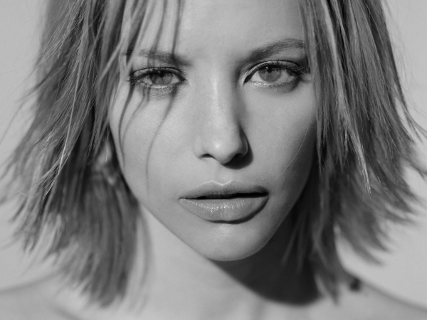 Sienna Guillory