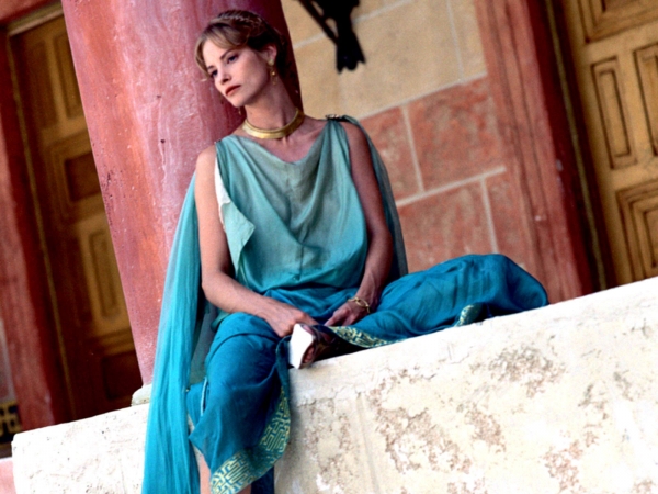 Sienna Guillory