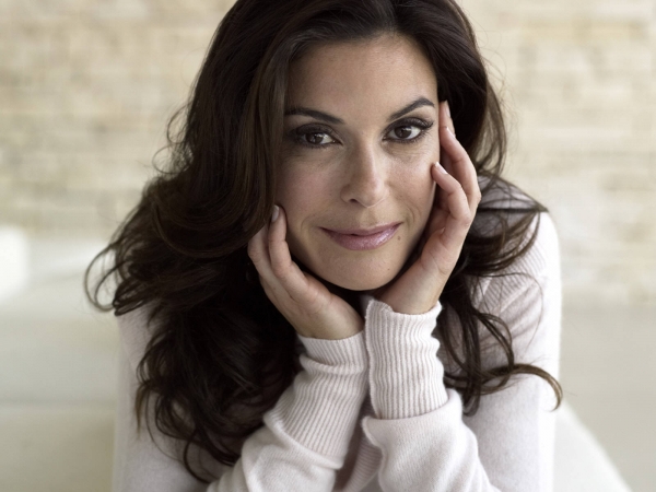 Teri Hatcher