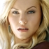 Elisha Cuthbert Fotoğrafı