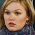 Julia Stiles Fotoğrafı