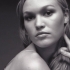 Julia Stiles Fotoğrafı